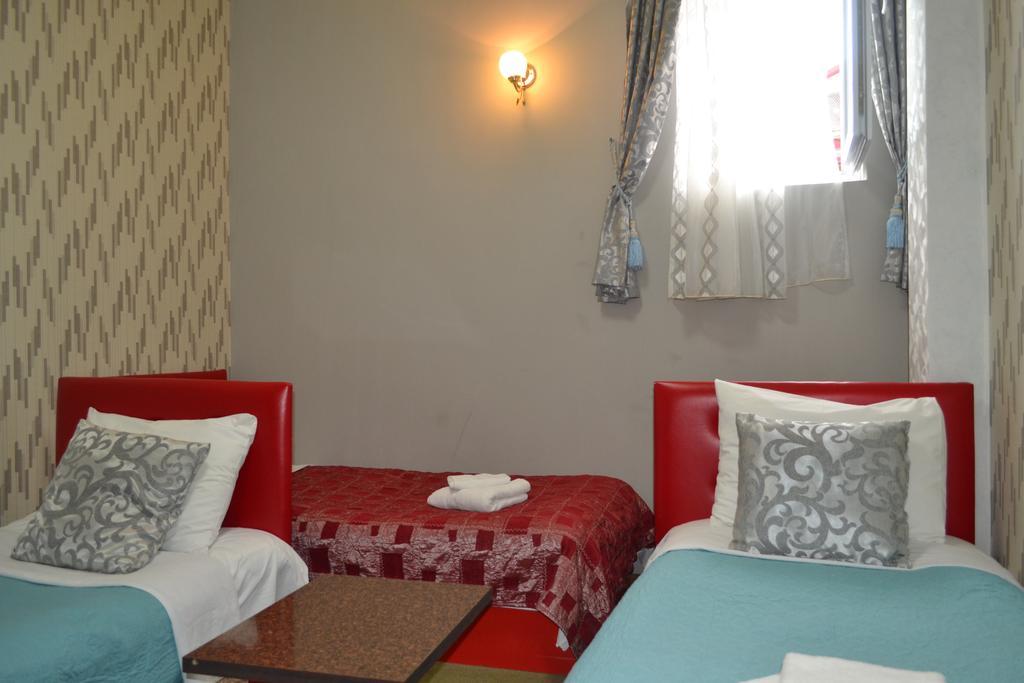 Hotel Elite House บาทูมิ ภายนอก รูปภาพ