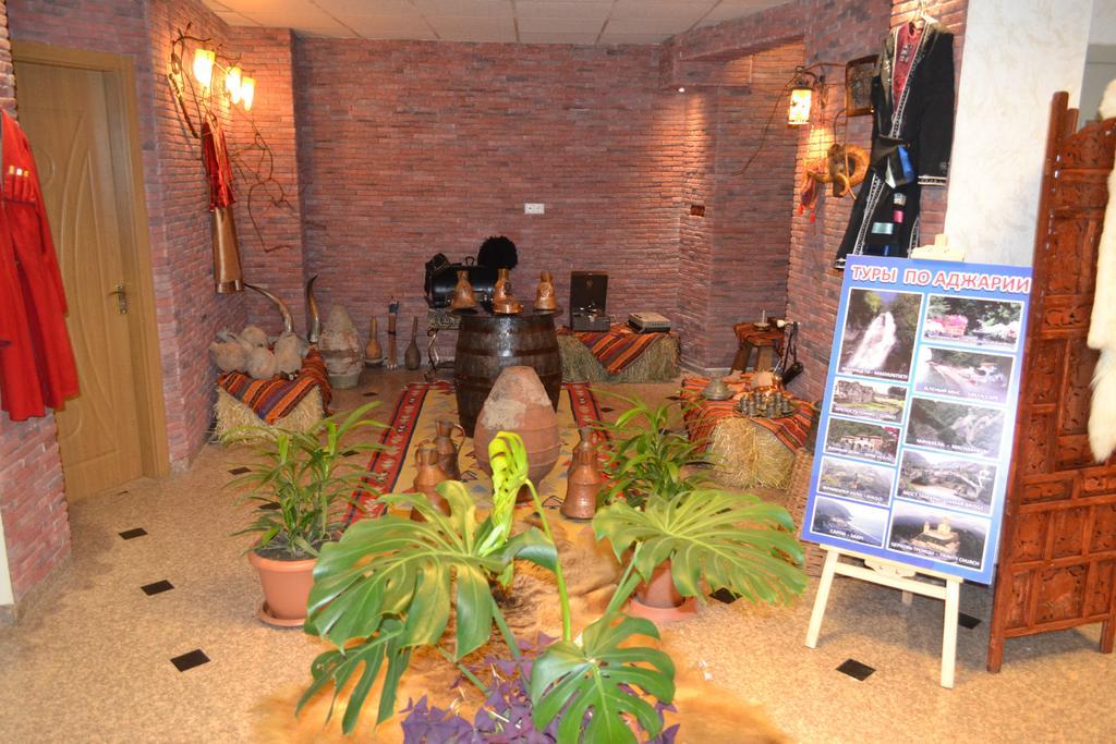 Hotel Elite House บาทูมิ ภายนอก รูปภาพ